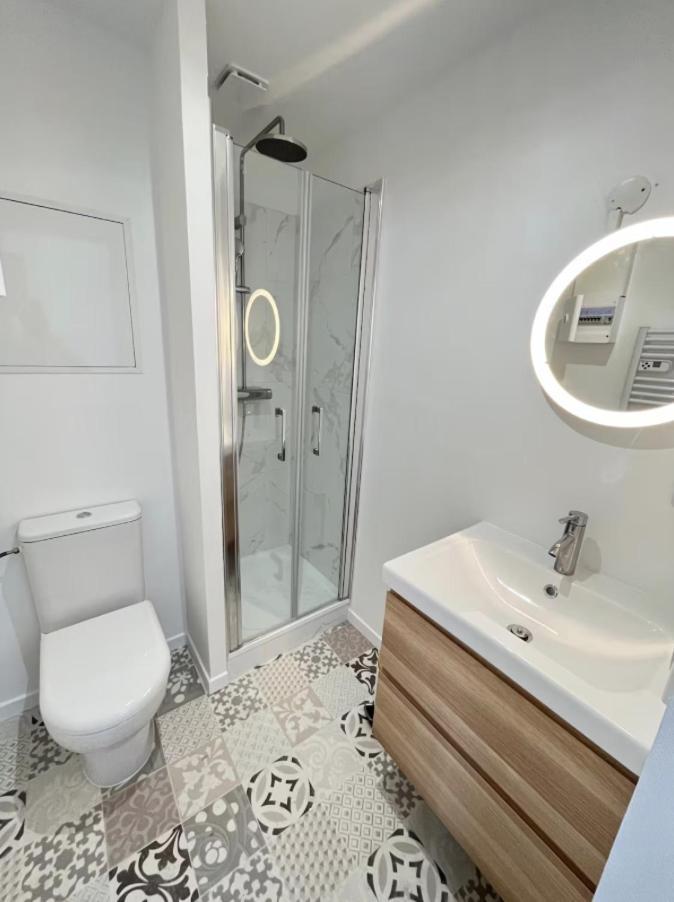 Las Vegas - Appartement A Reims Bagian luar foto